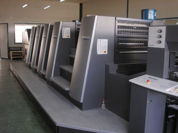 海德堡(bǎo)74五色翻(fan)轉膠印(yìn)機